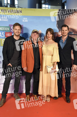 Filmpremiere 'Auf der anderen Seite ist das Gras viel grüner' in Frankfurt