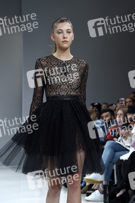 Irene Luft Fashion Show auf der Berlin Fashion Week Spring/Summer 2018