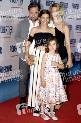 Filmpremiere 'Das Pubertier - Der Film' in München
