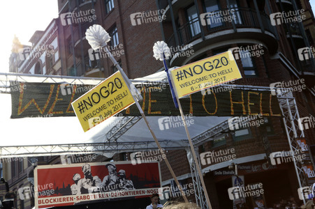 'G20 Welcome to Hell' Demo in Hamburg