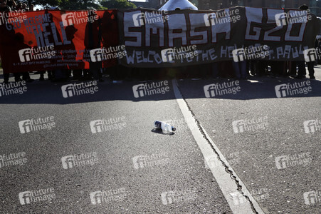 'G20 Welcome to Hell' Demo in Hamburg