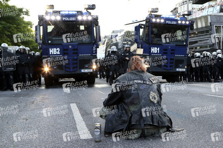 'G20 Welcome to Hell' Demo in Hamburg