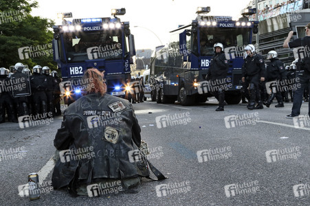 'G20 Welcome to Hell' Demo in Hamburg