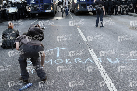 'G20 Welcome to Hell' Demo in Hamburg