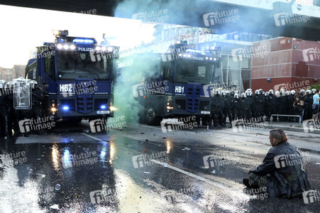 'G20 Welcome to Hell' Demo in Hamburg