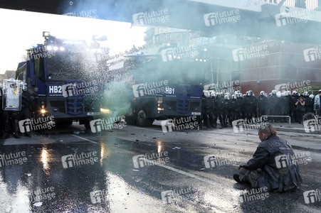 'G20 Welcome to Hell' Demo in Hamburg