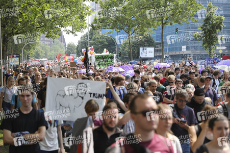 Demonstration 'Bildungsstreik - Jugend gegen G20' in Hamburg