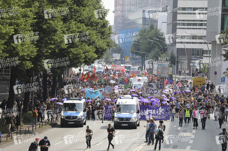 Demonstration 'Bildungsstreik - Jugend gegen G20' in Hamburg