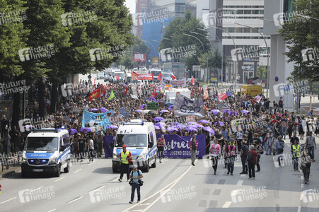 Demonstration 'Bildungsstreik - Jugend gegen G20' in Hamburg