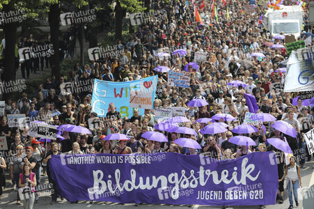 Demonstration 'Bildungsstreik - Jugend gegen G20' in Hamburg
