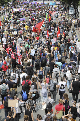 Demonstration 'Bildungsstreik - Jugend gegen G20' in Hamburg
