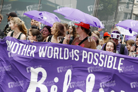 Demonstration 'Bildungsstreik - Jugend gegen G20' in Hamburg