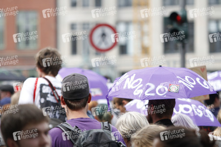 Demonstration 'Bildungsstreik - Jugend gegen G20' in Hamburg