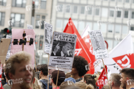 Demonstration 'Bildungsstreik - Jugend gegen G20' in Hamburg