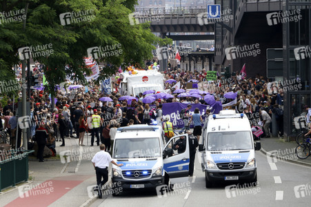 Demonstration 'Bildungsstreik - Jugend gegen G20' in Hamburg