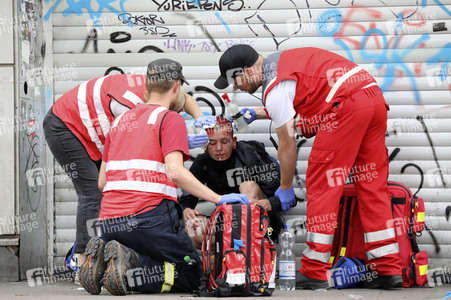 '#BlockG20 – colour the red zone!' Demonstration in Hamburg