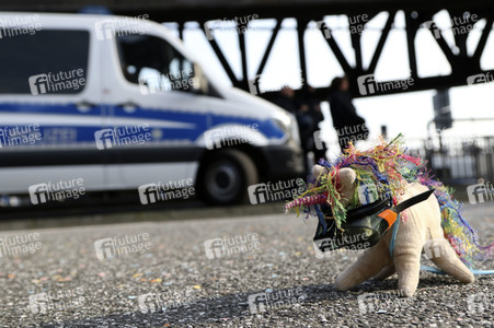'#BlockG20 – colour the red zone!' Demonstration in Hamburg