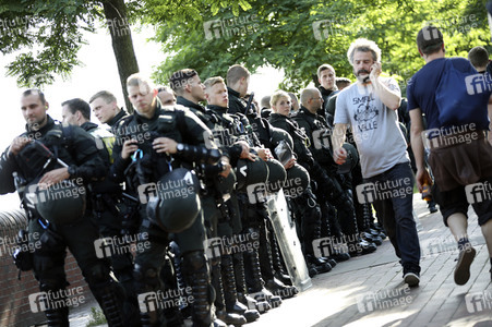 'G20 Welcome to Hell' Demo in Hamburg