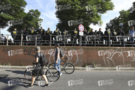 'G20 Welcome to Hell' Demo in Hamburg