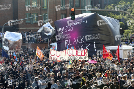 'G20 Welcome to Hell' Demo in Hamburg