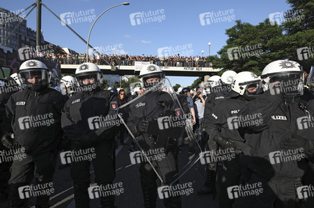 'G20 Welcome to Hell' Demo in Hamburg