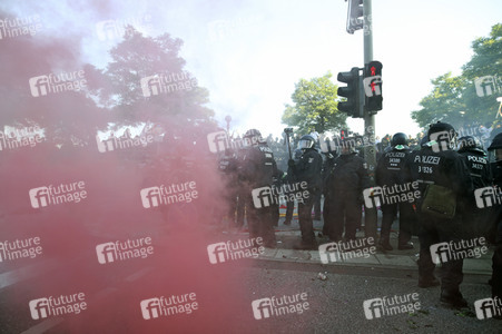 'G20 Welcome to Hell' Demo in Hamburg