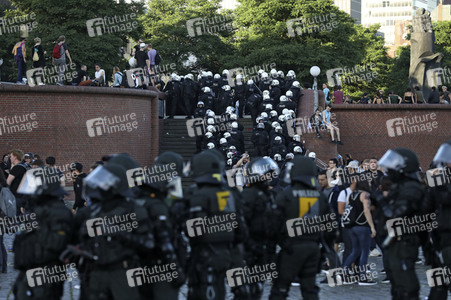 'G20 Welcome to Hell' Demo in Hamburg