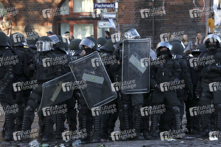 'G20 Welcome to Hell' Demo in Hamburg