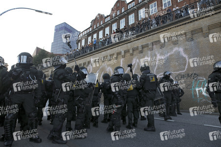 'G20 Welcome to Hell' Demo in Hamburg