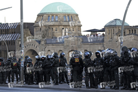 'G20 Welcome to Hell' Demo in Hamburg