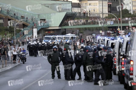 'G20 Welcome to Hell' Demo in Hamburg