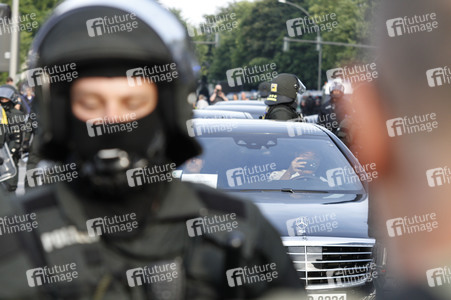 Wagenkolonnenblockade beim G20-Gipfel in Hamburg