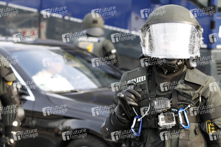 Wagenkolonnenblockade beim G20-Gipfel in Hamburg