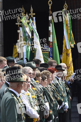 Kirchliche Trauung von Welfenprinz Ernst August und Ehefrau Ekaterina in Hannover
