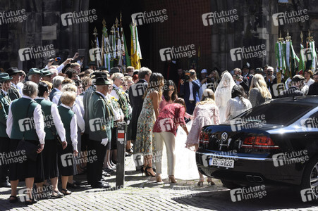 Kirchliche Trauung von Welfenprinz Ernst August und Ehefrau Ekaterina in Hannover