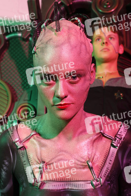 GEEK ART: Borg Queen Bodypainting