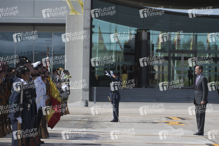 Königin Letizia und König Felipe beim Abflug am Flughafen Madrid-Barajas