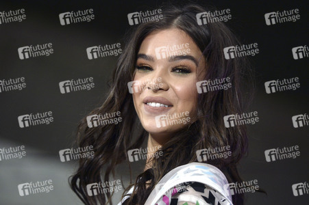 Konzert von Hailee Steinfeld in New York