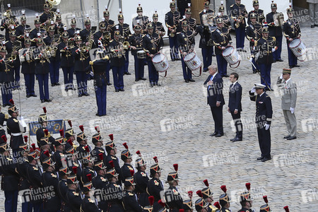 Präsident Macron und Präsident Trump am Les Invalides in Paris