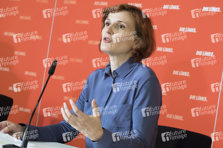 Pressekonferenz von Katja Kipping in Berlin