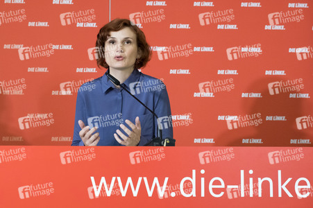 Pressekonferenz von Katja Kipping in Berlin