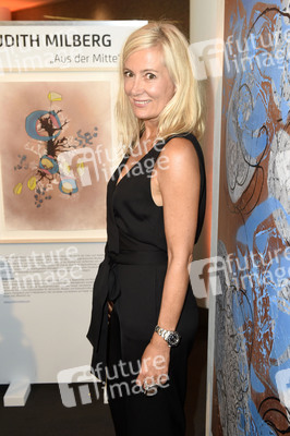 Vernissage 'Aus der Mitte' von Judith Milberg in Berlin