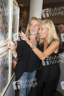 Vernissage 'Aus der Mitte' von Judith Milberg in Berlin