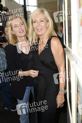Vernissage 'Aus der Mitte' von Judith Milberg in Berlin