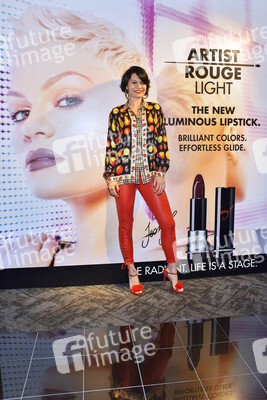 'Make Up For Ever' Promotionevent in Tokio