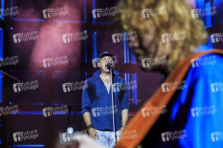 Konzert von Fury in the Slaughterhouse in Halle