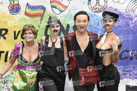 JFMS Truck zum Christopher Street Day in Berlin