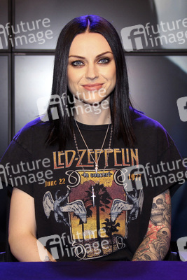 Autogrammstunde von Amy Macdonald in Hamburg