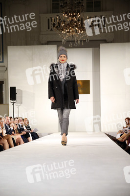 Liz Marlaux Fashion Show Winter 2017 in Hamburg