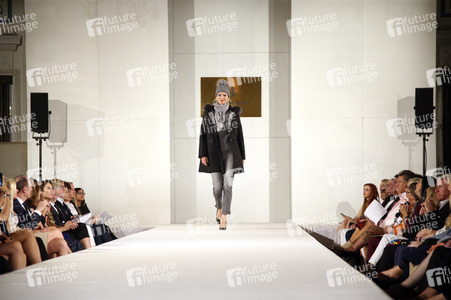 Liz Marlaux Fashion Show Winter 2017 in Hamburg